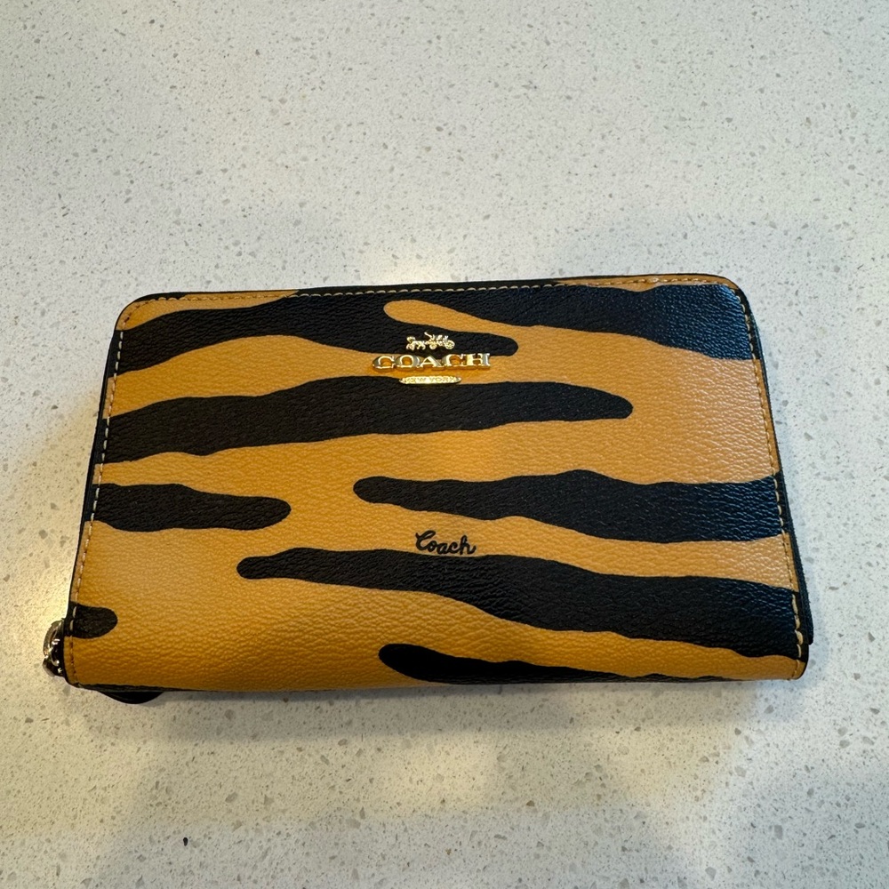 Coach Tiger Stripe Zip Wallet - Tan & Black